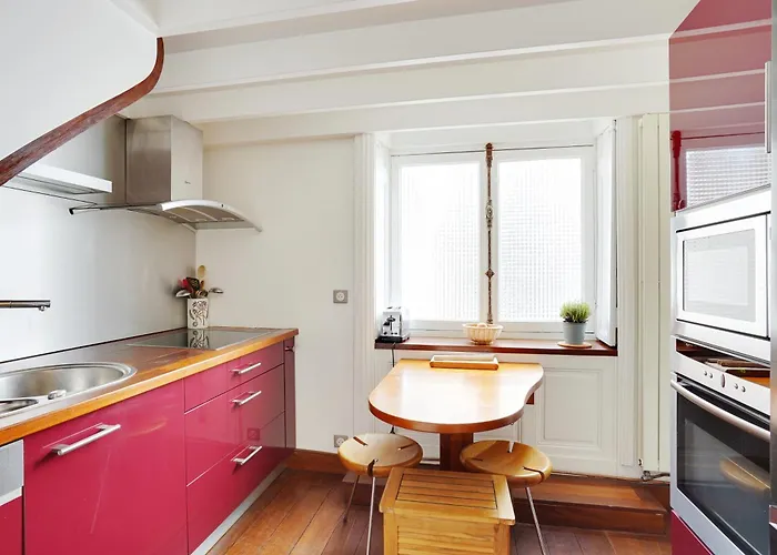 Ecrin Prive Au Parc Monceau