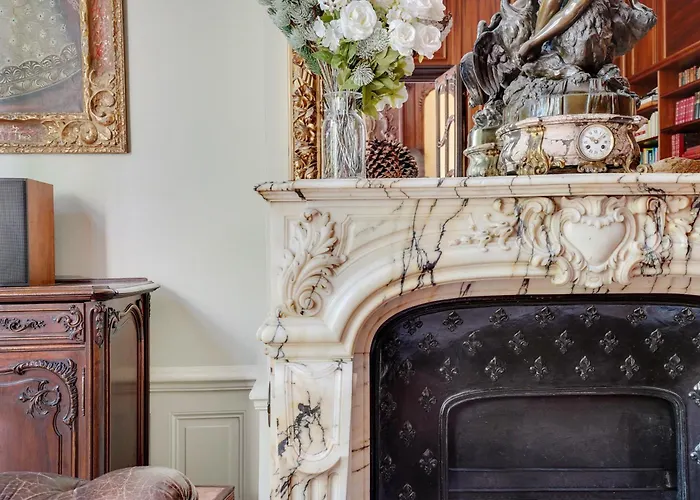 Ecrin Prive Au Parc Monceau * Parijs